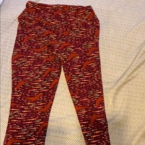 Lularoe seal and fish print legging